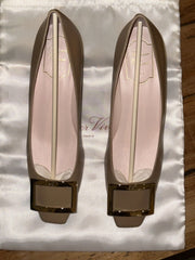 Roger Vivier beige leather heels size UK6/US8