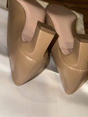 Roger Vivier beige leather heels size UK6/US8