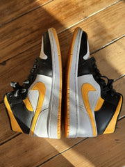 Nike Air Jordan 1 Mid Laser orange & black trainers size UK6/US8