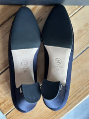 Chanel navy & black satin heels size UK6/US8