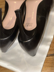 Roger Vivier black leather heels size UK6/US8