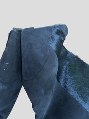44053585