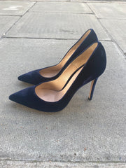 Gianvito Rossi navy velvet heels size UK6/US8